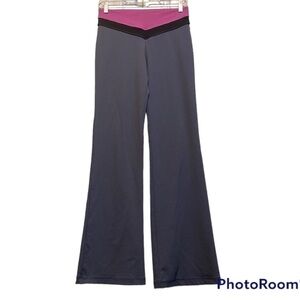 Victoria’s Secret OG color block flare leggings/pants | size small